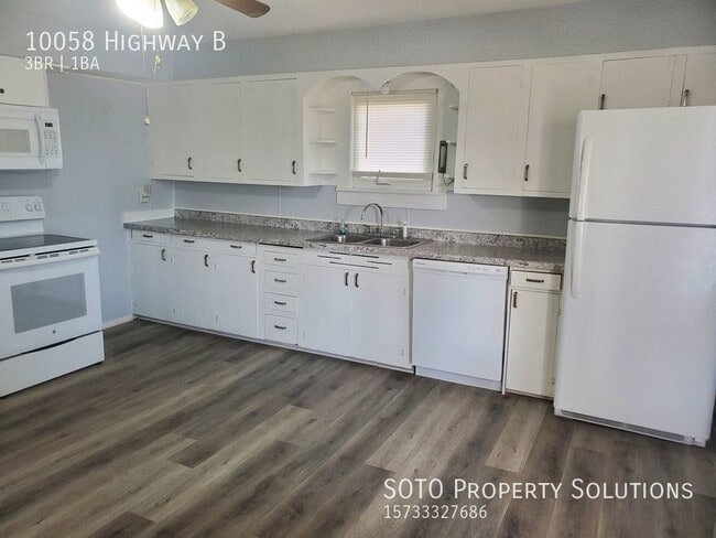 Building Photo - 3 BD / 1 BA