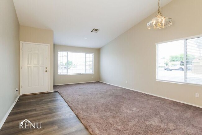 Building Photo - 14492 W Carlin Dr