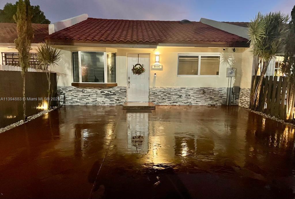 8884 NW 119th St, Hialeah Gardens, FL 33018 House for Rent in Hialeah