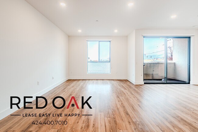 Foto del edificio - 5727 La Mirada Ave