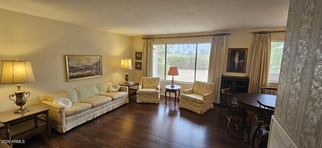 Foto del edificio - 932 S 72nd St