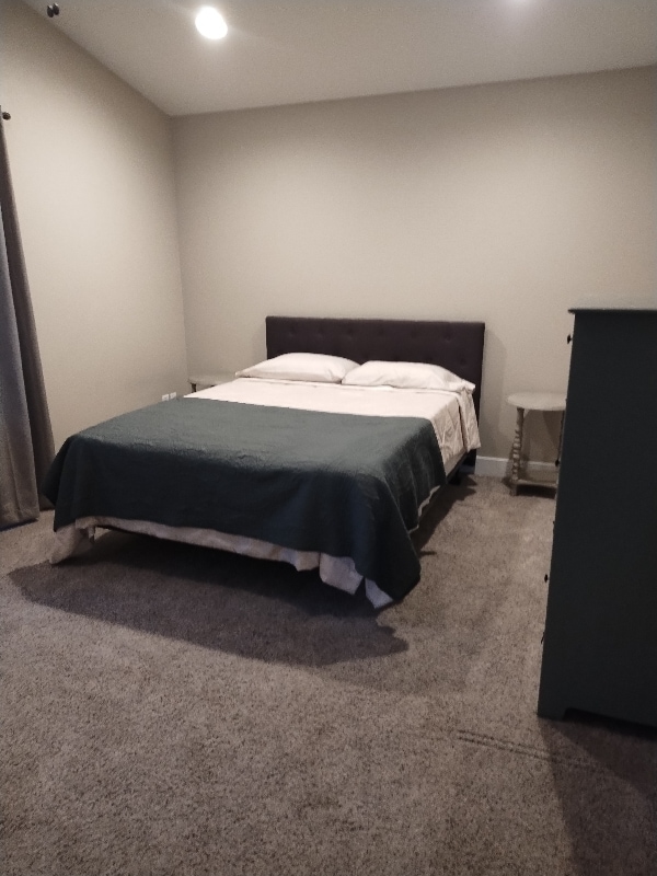 Building Photo - 208 Custer Ave