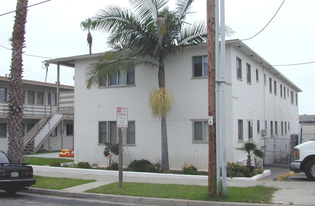 Building Photo - 1211-1215 Mitchell St