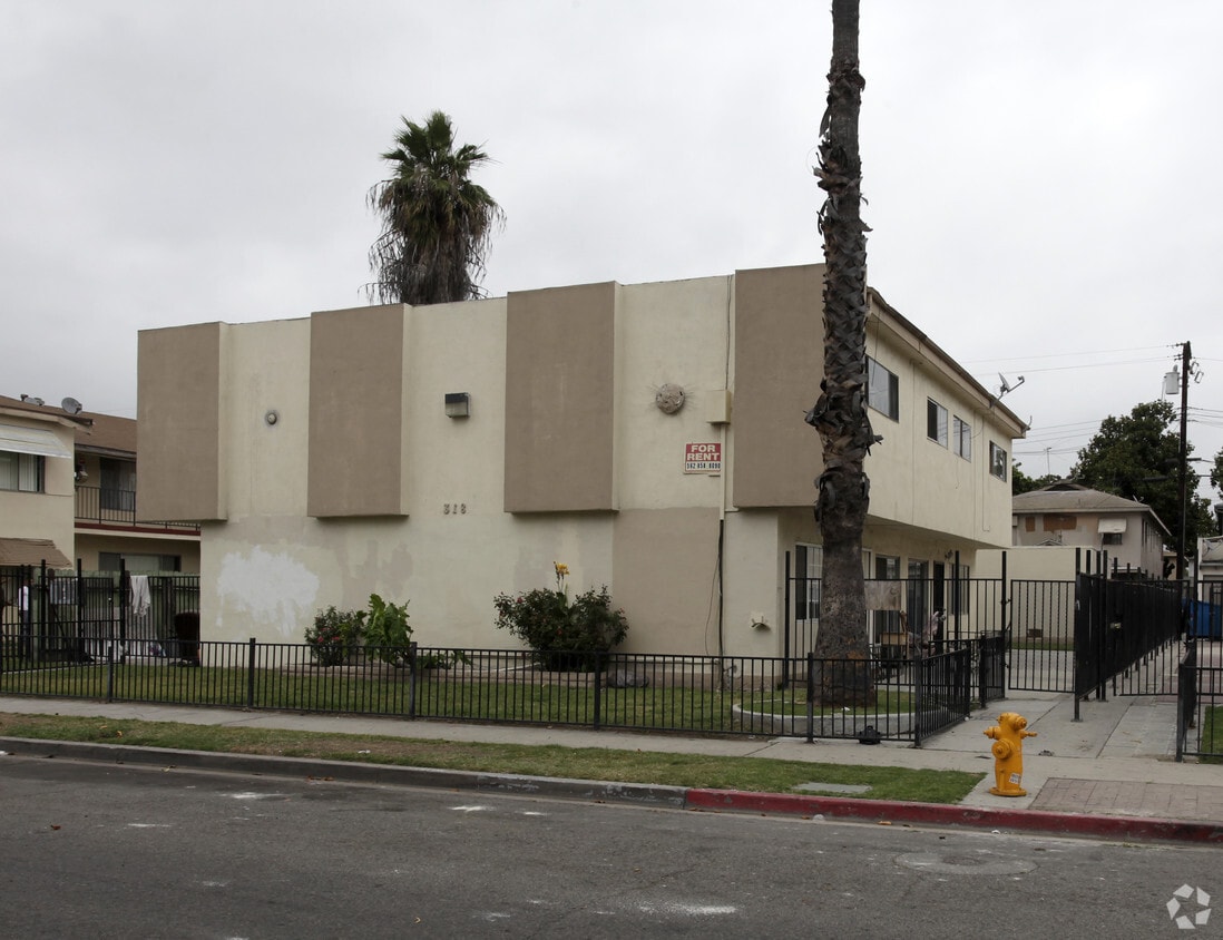 Building Photo - 318 N Bush St