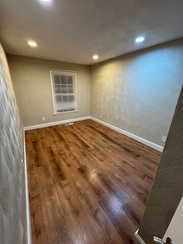 Foto del edificio - 1305 White Birch Ln