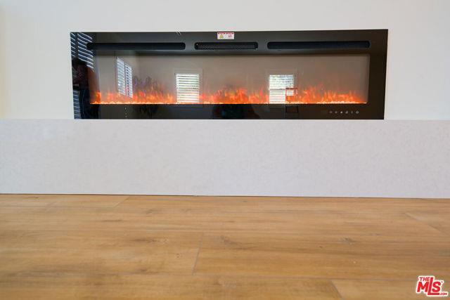 Foto del edificio - 19235 Strathern St