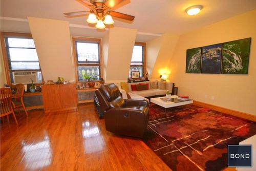Primary Photo - 38 W 74th St