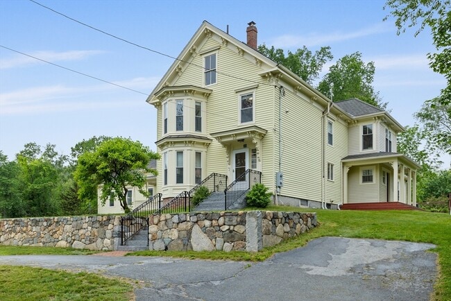 Building Photo - 22 Old Lowell Rd