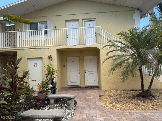 Foto del edificio - 8148 Country Rd