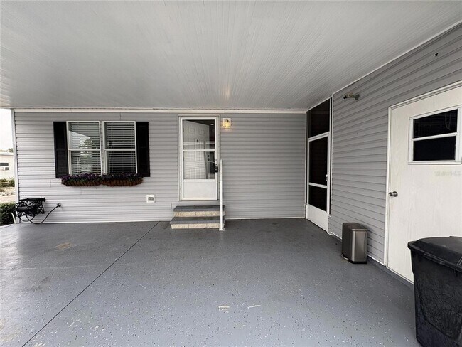 Building Photo - 717 Choo Ln