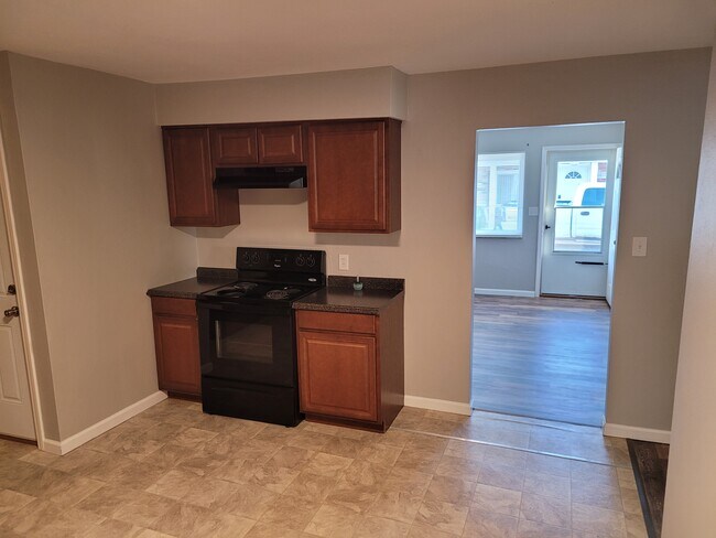 Foto del edificio - 3214 Kilarney Dr