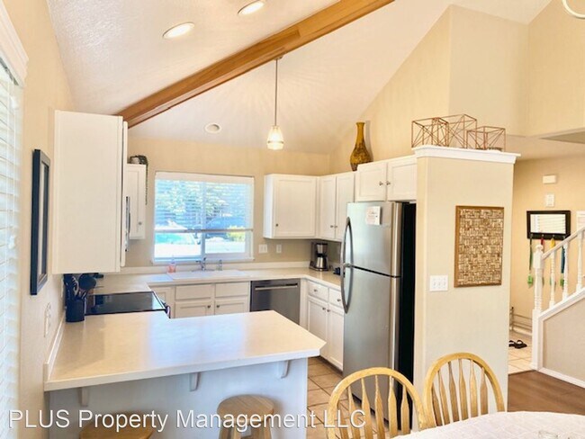 Building Photo - 3 br, 2.5 bath House - 1069 Golden Pheasant