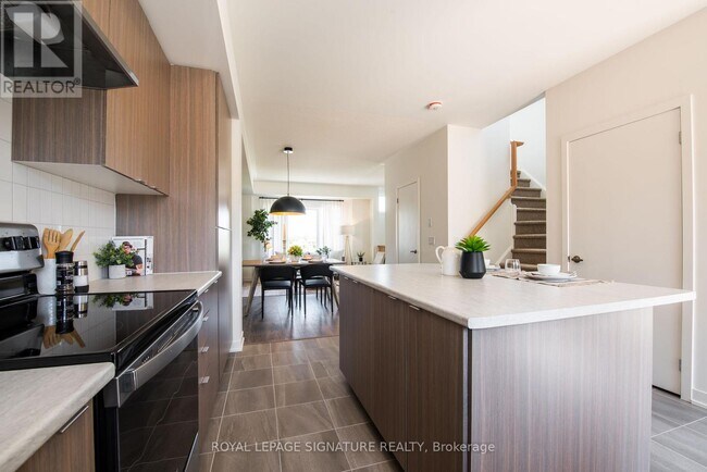 Photo du bâtiment - 1525 Kingston Rd