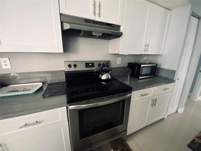 Foto del edificio - 11601 SW 2nd St