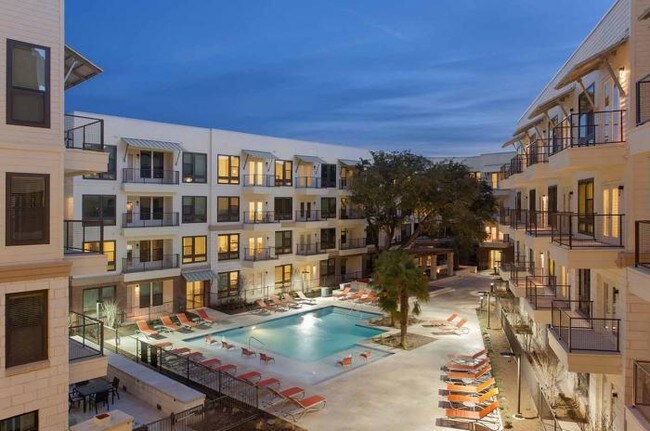 Foto del edificio - 1 bedroom in Austin TX 78741