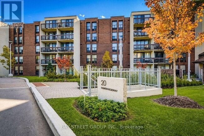 Building Photo - 20 Fashion Roseway