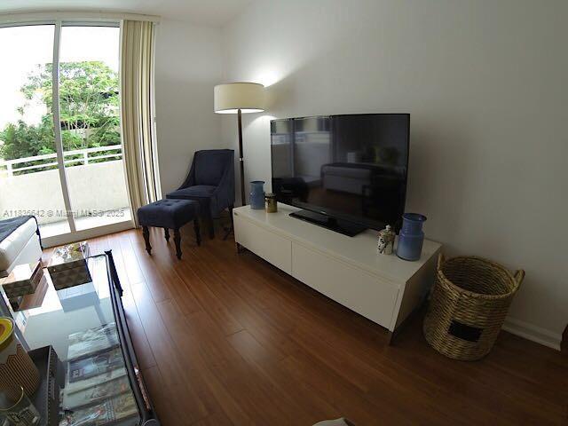 Foto del edificio - 2775 NE 187th St