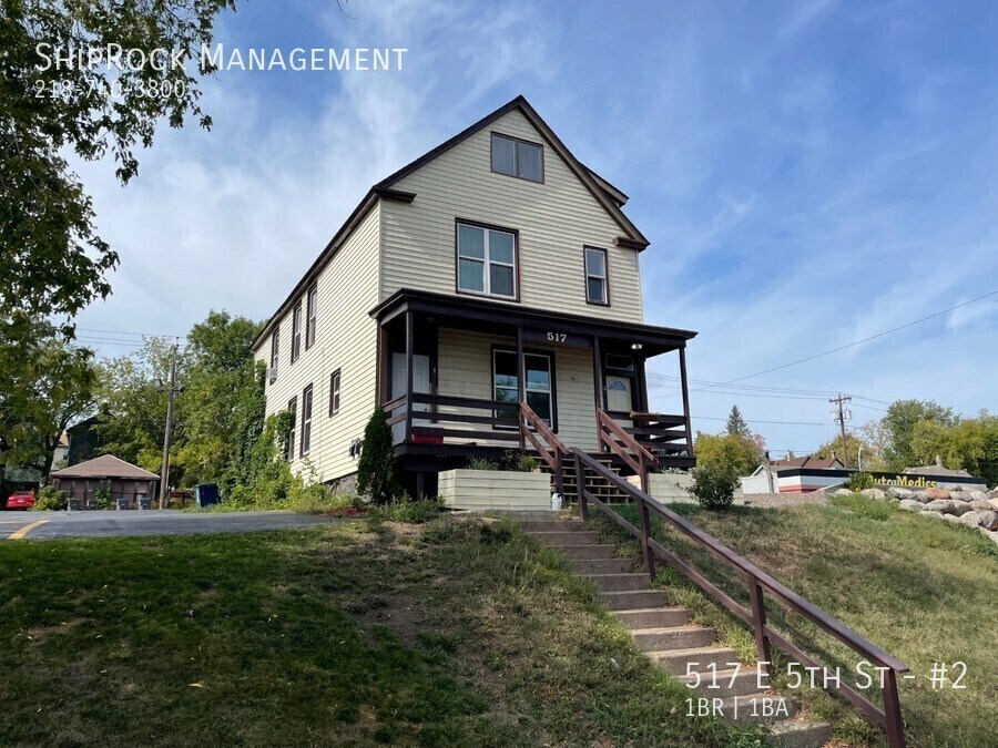 Foto principal - 517 E 5th St