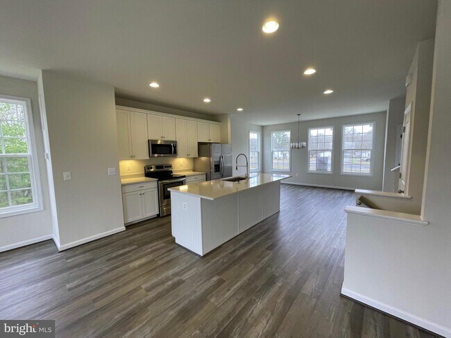 Building Photo - 3701 Allington Ct