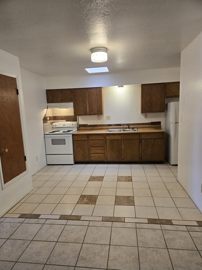 Building Photo - 5076 Inspiration Ln