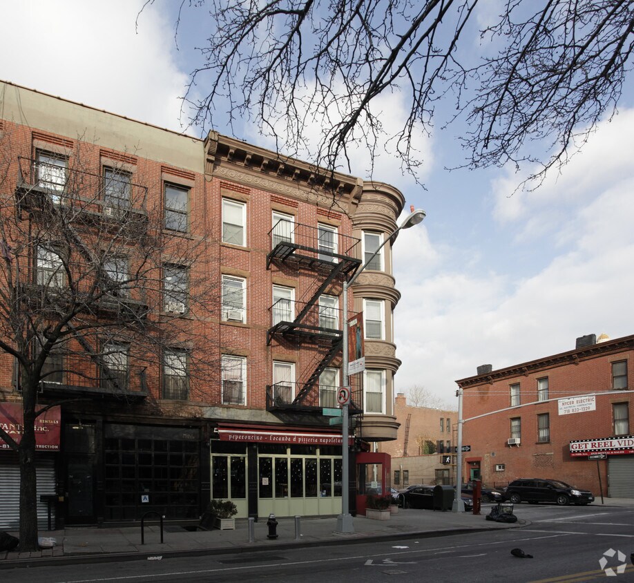 Building Photo - 138 Saint Marks Place