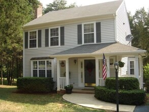 Building Photo - 3135 Mollifield Ln