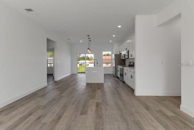 Foto del edificio - 15701 SW 23rd Court Rd