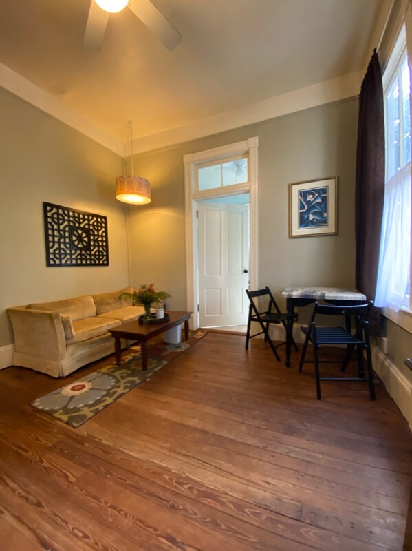 Foto del edificio - 203 W 35th St