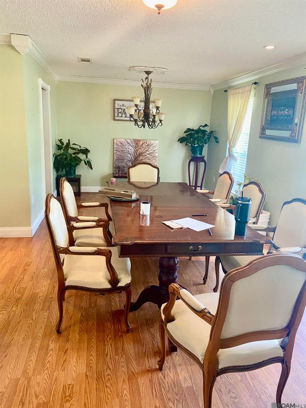 Foto del edificio - 3087 Farrington Dr