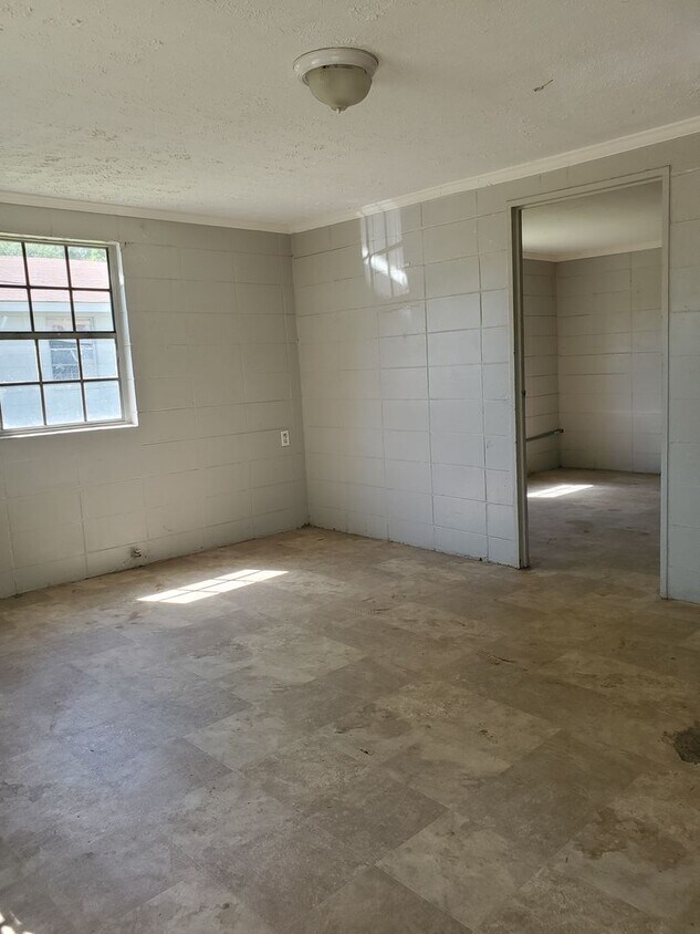 Building Photo - 406b Kingsby St