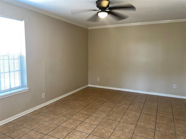 Building Photo - 4711 Palisade Dr