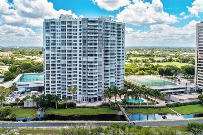 Foto del edificio - 6849 Grenadier Blvd