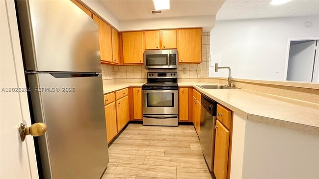 Building Photo - 2445 SW 18th Terrace