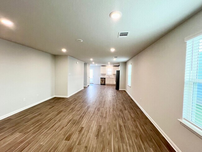 Building Photo - Brand New 3 bedroom, 2 bath, 1 story home