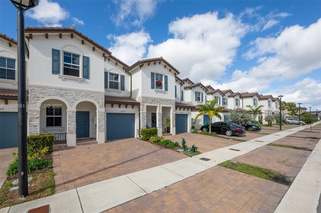 Foto del edificio - 12604 NW 23rd Pl