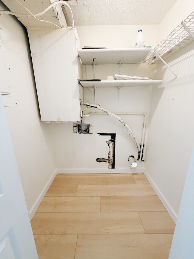 Foto del edificio - 105 Orgain Dr