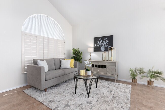 Foto del edificio - 14350 Classique Way
