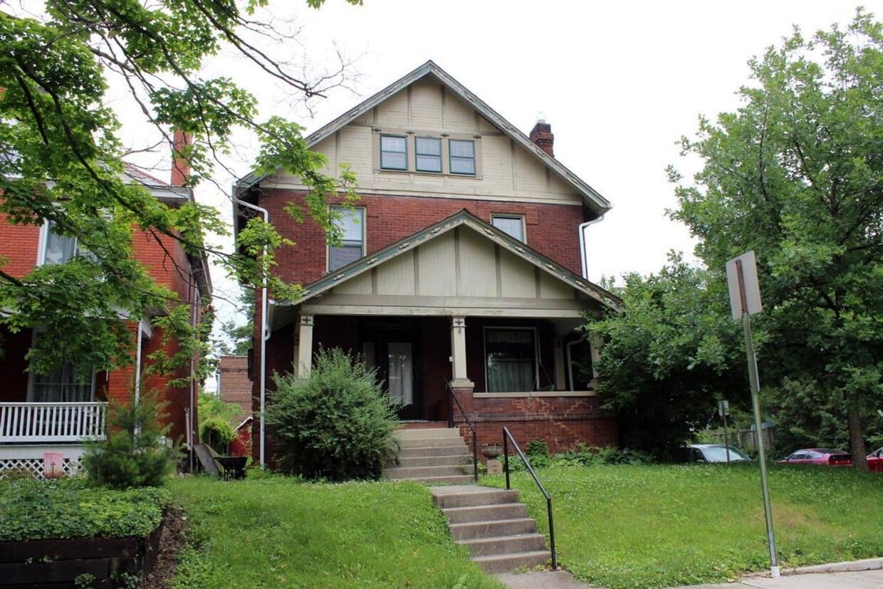 Foto principal - 114 E Oakland Ave
