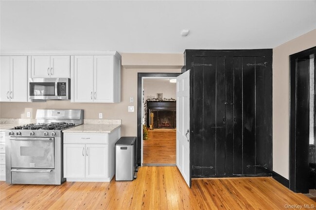 Foto del edificio - 232 N Country Rd