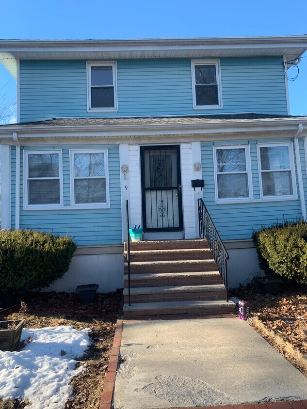 Primary Photo - 9 Acton St