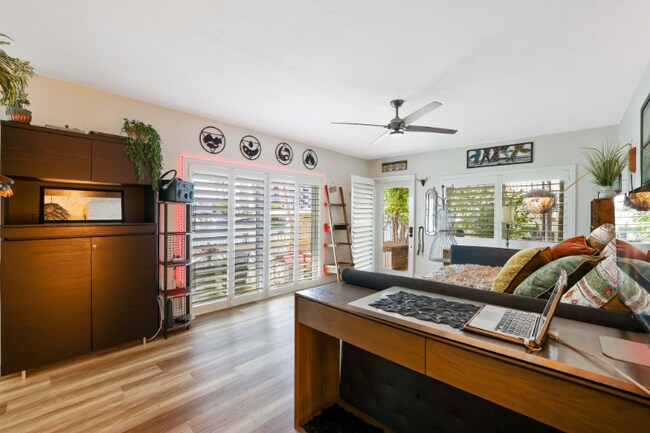 Foto del edificio - 8040 Tatum Waterway Dr