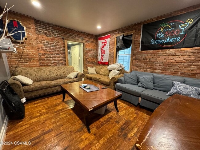 Common Area - 13 E 3rd St
