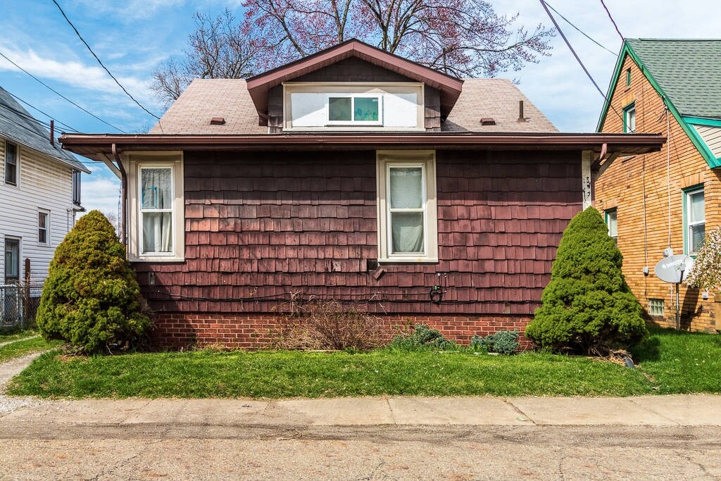 Primary Photo - 3033 Dewey Pl SW