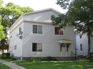 606 E Jefferson St Unit B, Iowa City, IA 52245 - Apartments in Iowa ...