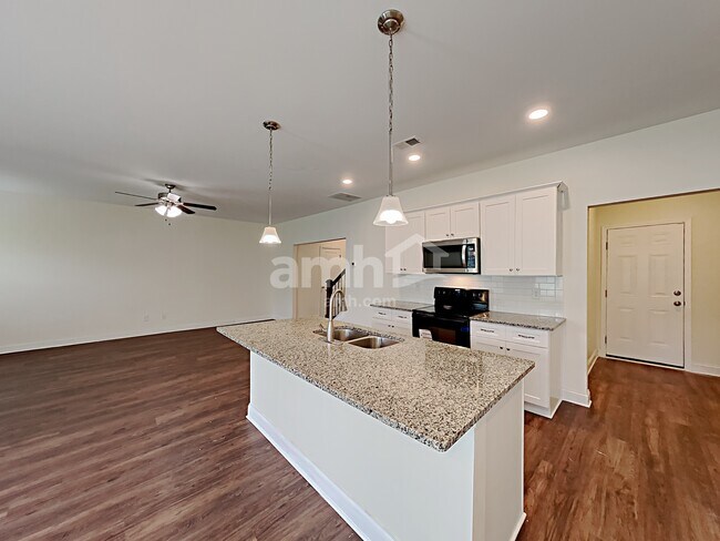 Foto del edificio - 7264 Loblolly Ln
