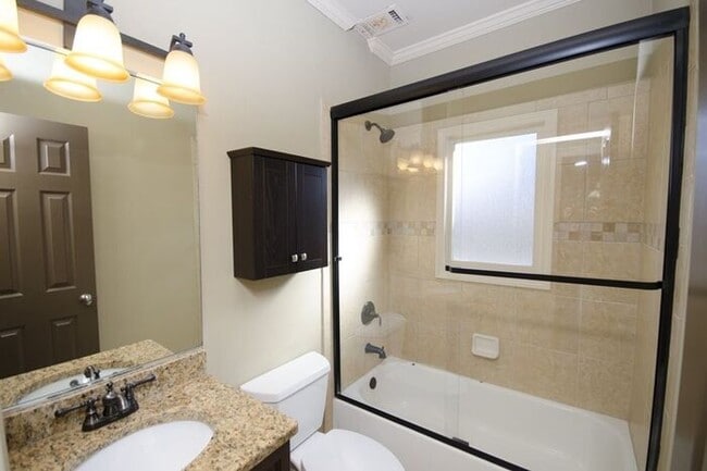 Foto del edificio - Luxury that you can call home! Amazing Loc...