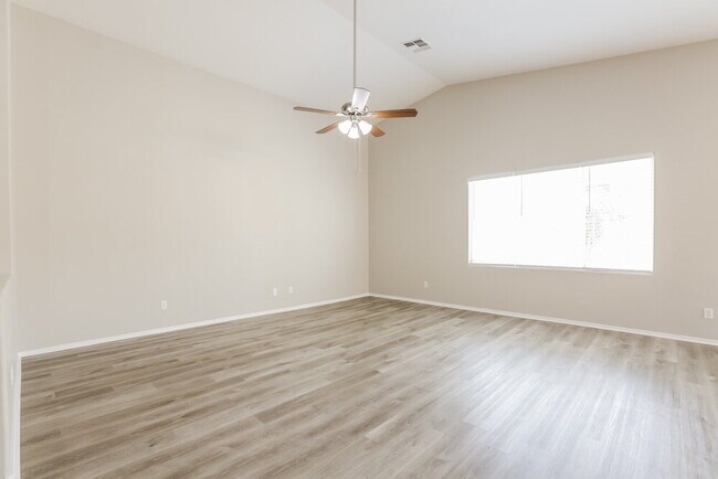 Foto del edificio - 18509 W Caribbean Ln
