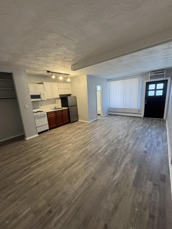 Foto del edificio - 724 Delta Ave