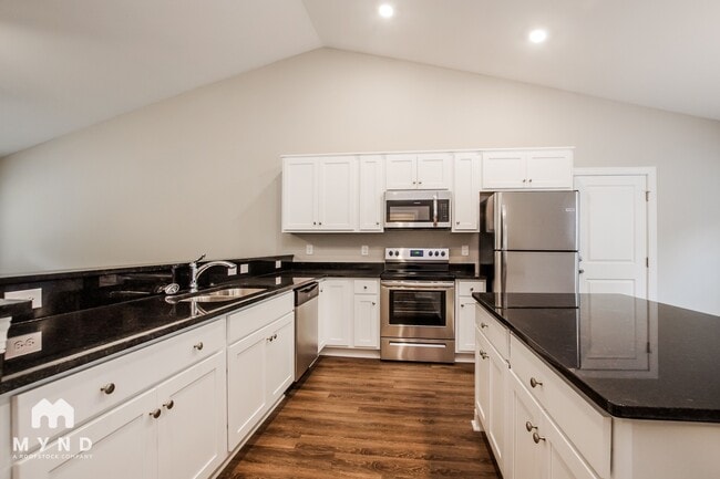 Building Photo - 4250 Burgin St