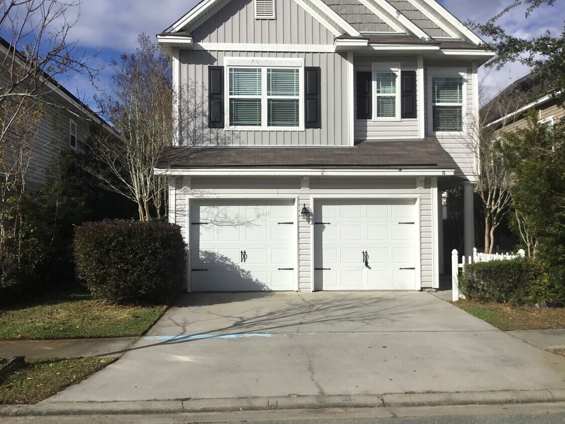 Primary Photo - 75 Summer Hill Way